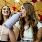 Nerezová termofľaša so slamkou - fialová 1000 ml – Obrázok 7