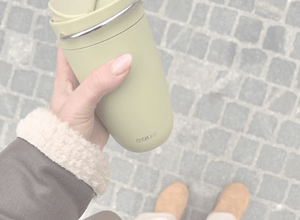 Papierové poháre NIE sú papierové čo vypiješ spolu s čajom alebo kávou - equa termohrnček matcha